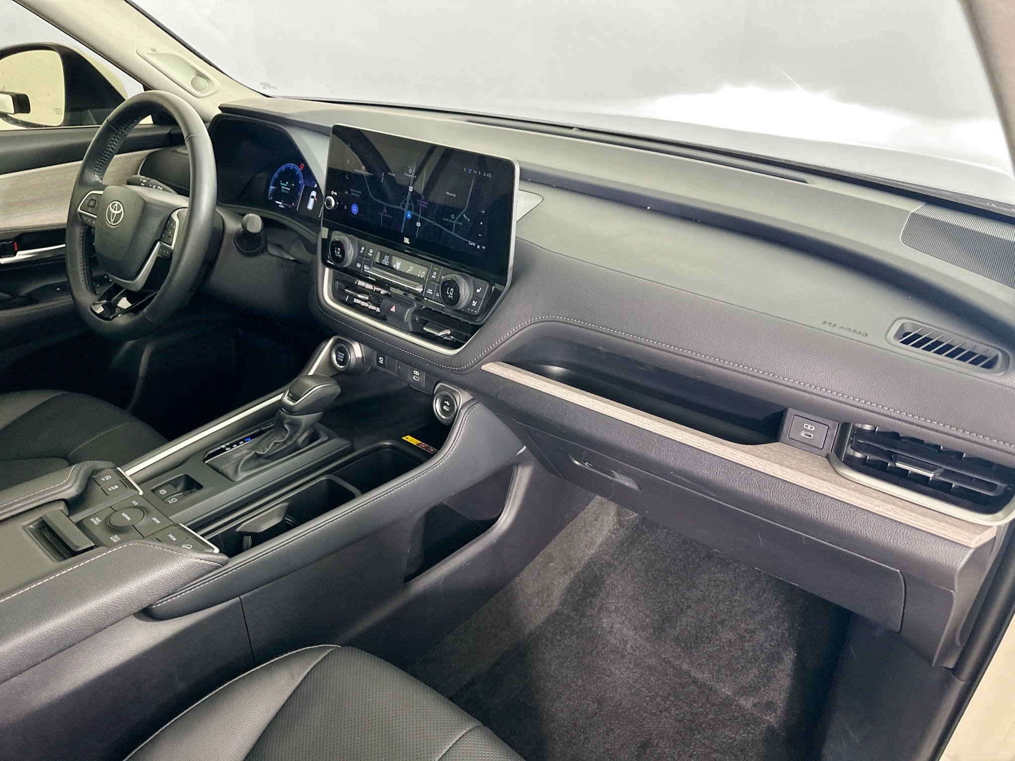 Used 2024 Toyota Grand Highlander AWD image 38