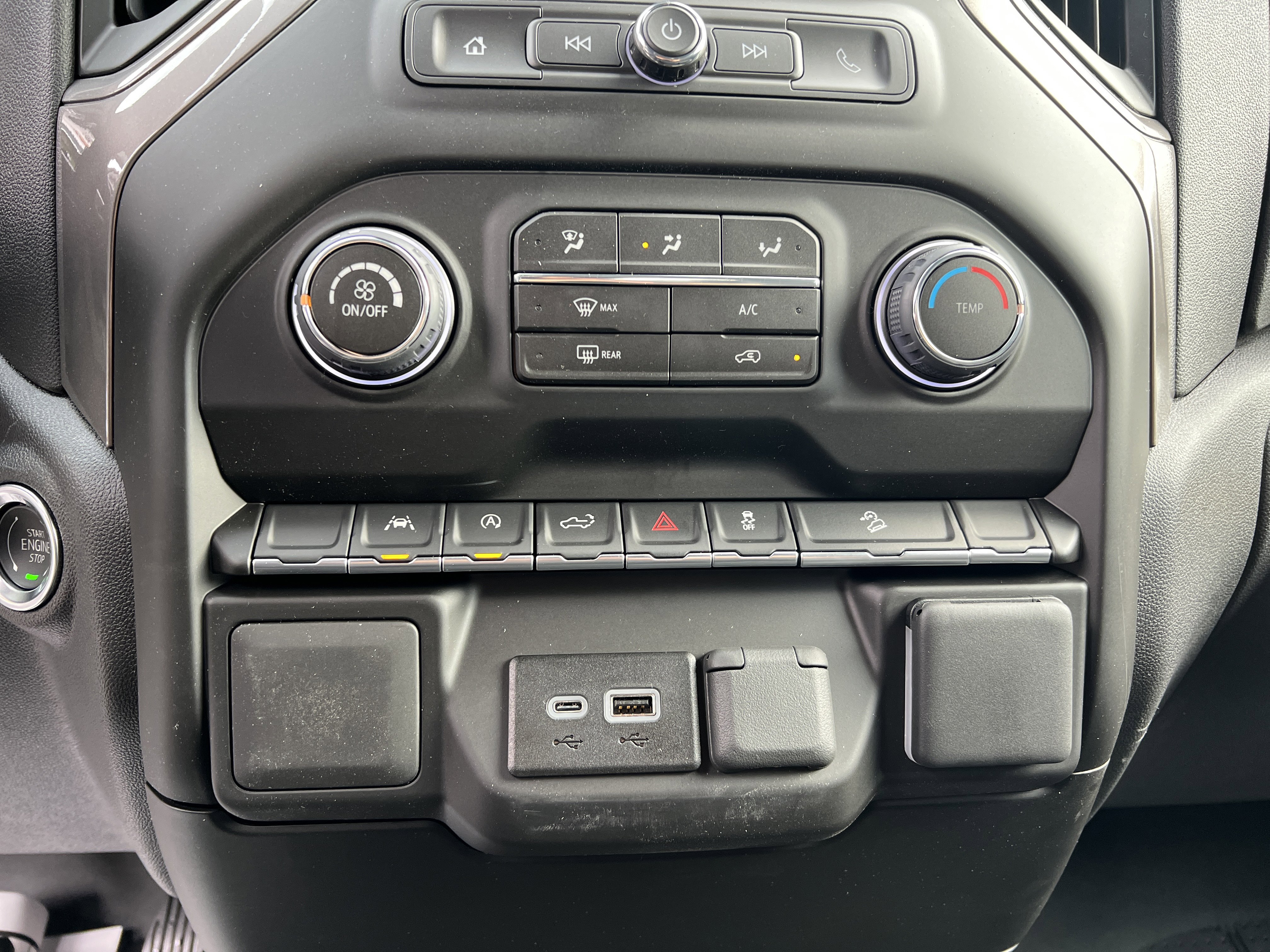 New 2026 Chevrolet Silverado 1500 Custom Trail Boss w/ LPO, Dark Essentials Package image 28