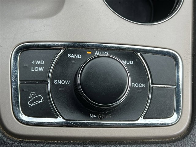 Used 2014 Jeep Grand Cherokee Limited image 31