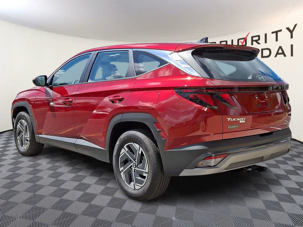 Used 2026 Hyundai Tucson Blue SE w/ Tow & Go Package AWD/4WD image 6