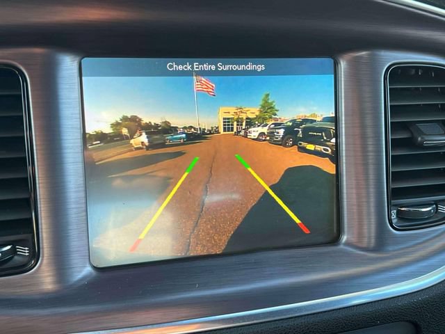 Used 2017 Dodge Charger SXT w/ Blacktop Package RWD image 12