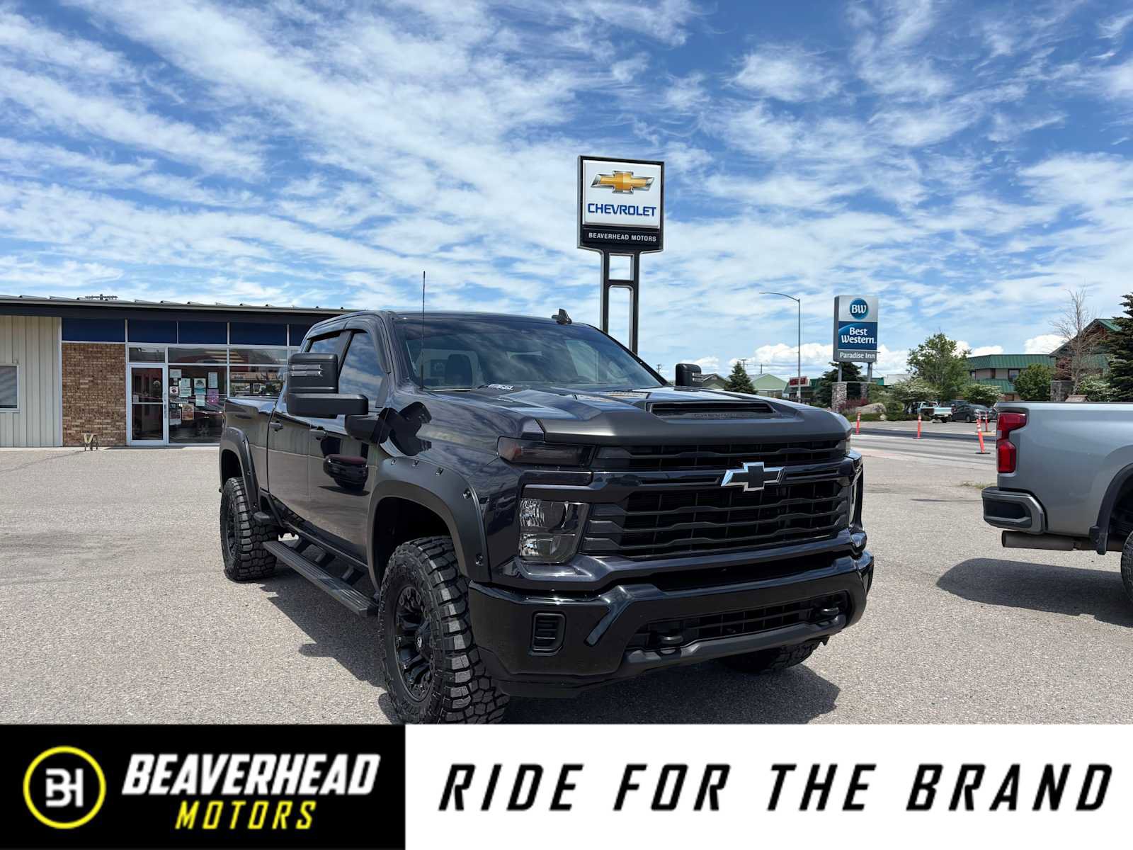 Used 2024 Chevrolet Silverado 2500 Custom
