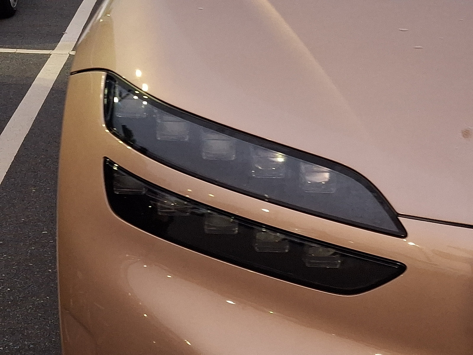 Certified 2023 Genesis GV60 Advanced AWD/4WD image 9