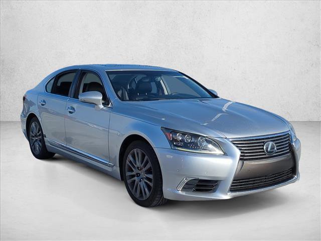 Used 2013 Lexus LS 460 w/ Ultra Luxury Pkg image 4