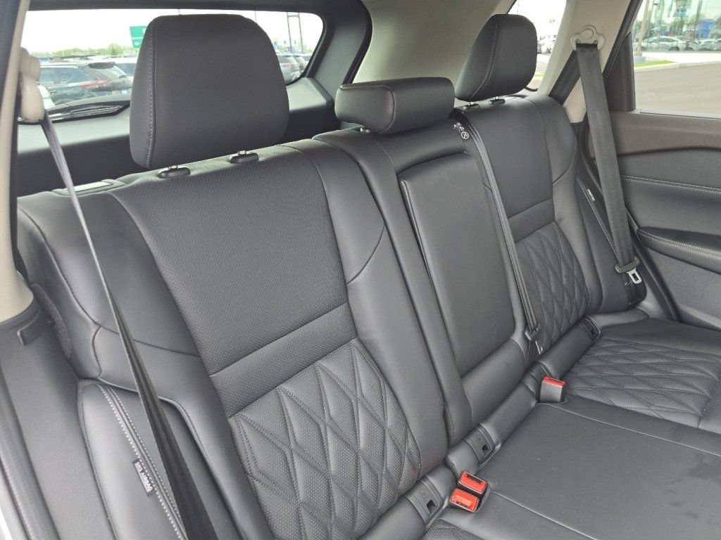 Used 2023 Nissan Rogue Platinum w/ Platinum Premium Package AWD/4WD image 19