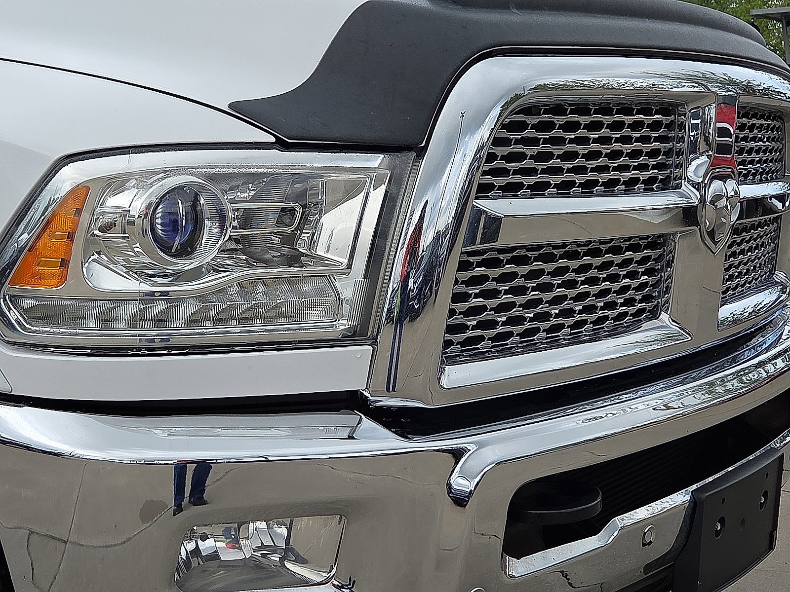 Used 2018 RAM 2500 Laramie image 8