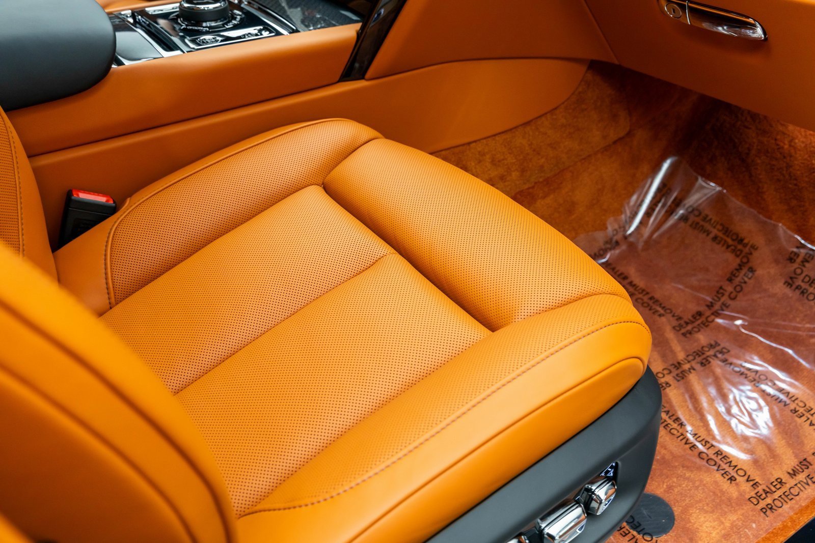 New 2026 Rolls-Royce Cullinan Black Badge image 41