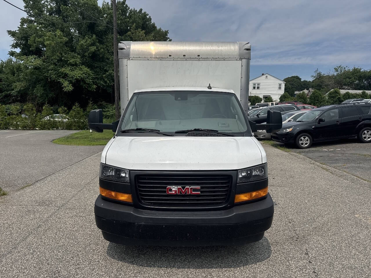 Used 2021 GMC Savana 3500 Extended w/ Power Convenience Package RWD image 3
