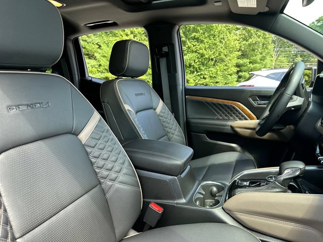 Used 2026 GMC Canyon Denali AWD/4WD image 17