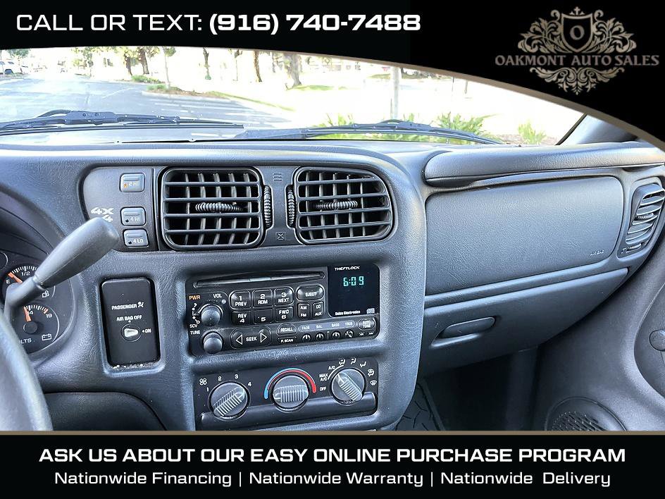 Used 2000 Chevrolet S10 Pickup LS w/ Preferred Equipment Group AWD/4WD image 17