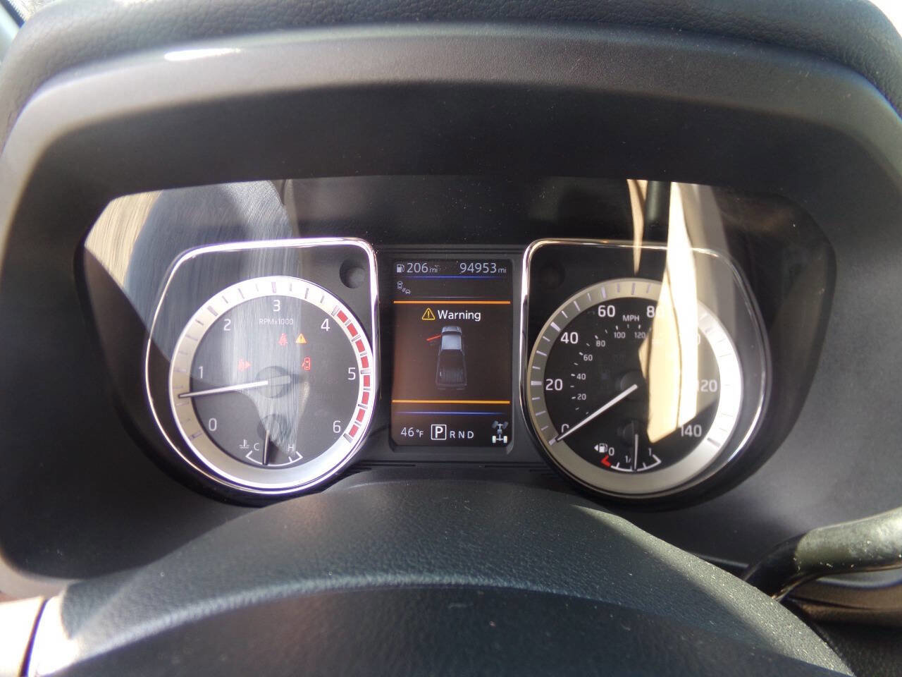 Used 2019 Nissan Titan SL image 36