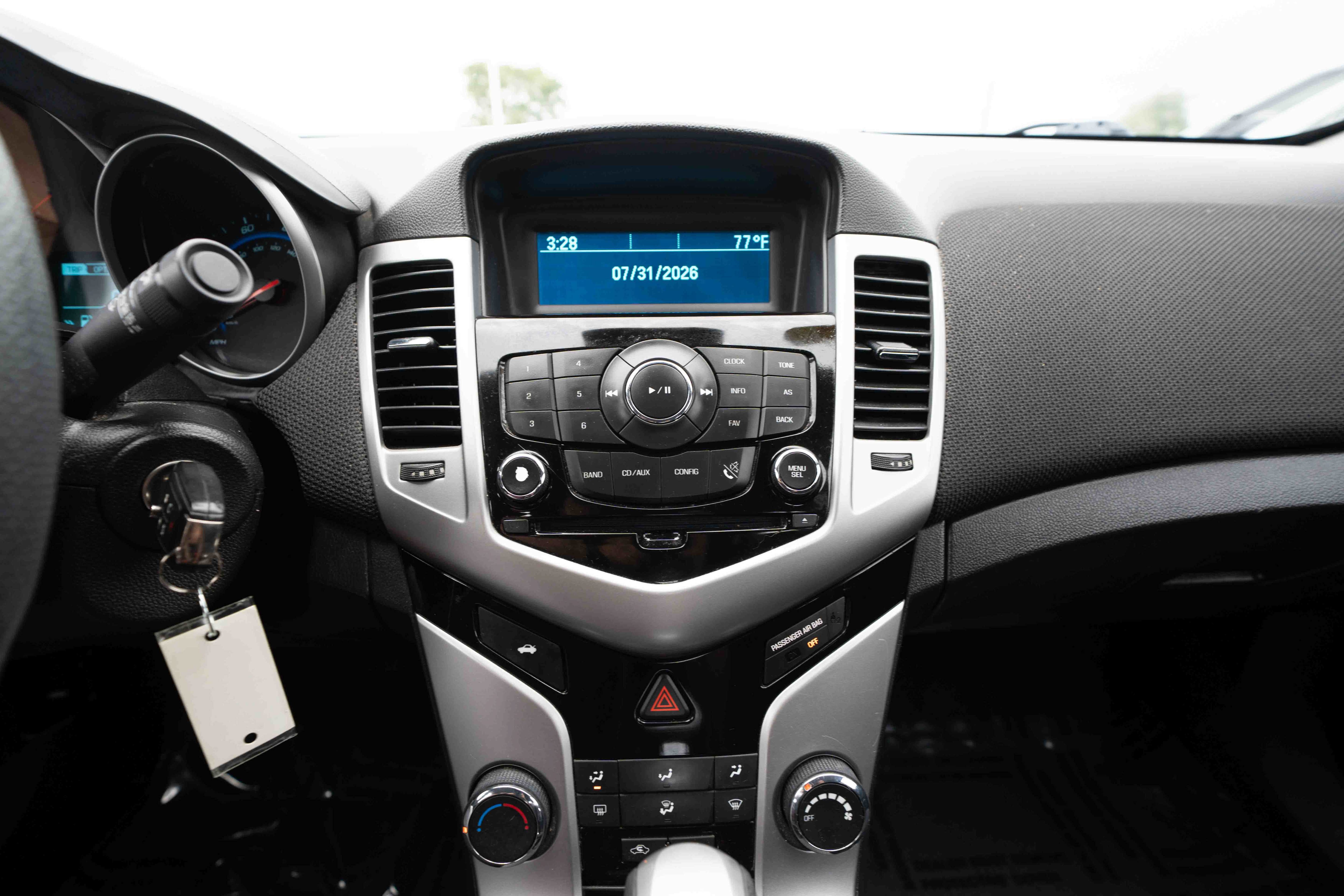 Used 2016 Chevrolet Cruze LT FWD image 17