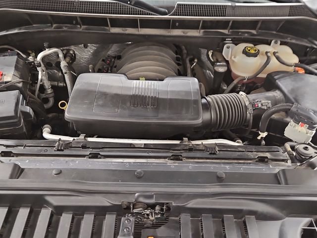 Used 2020 Chevrolet Silverado 1500 High Country w/ Technology Package AWD/4WD image 34