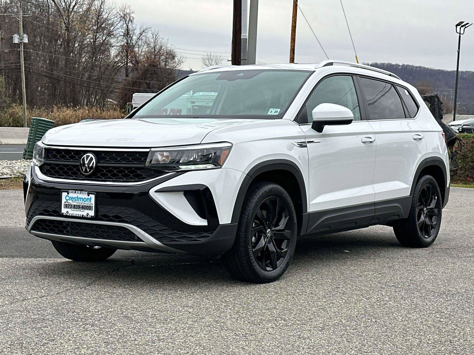 Certified 2022 Volkswagen Taos SE w/ Panoramic Sunroof Package image 1