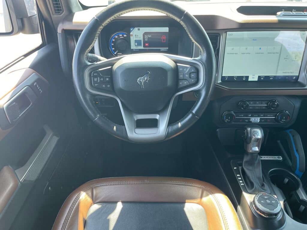 Used 2022 Ford Bronco Outer Banks image 2