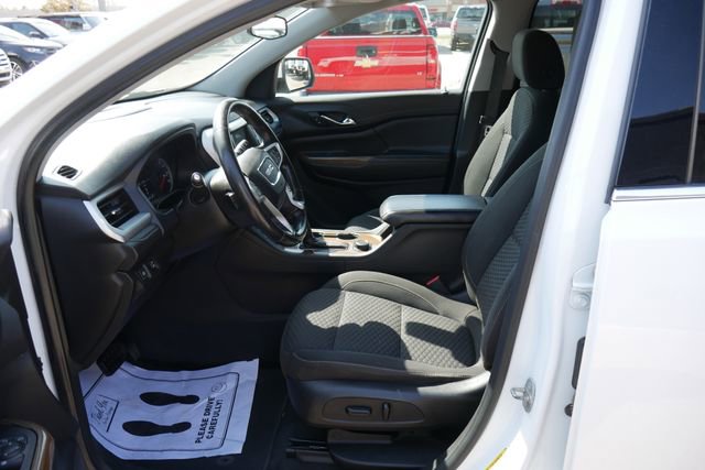 Used 2019 GMC Acadia SLE FWD image 2