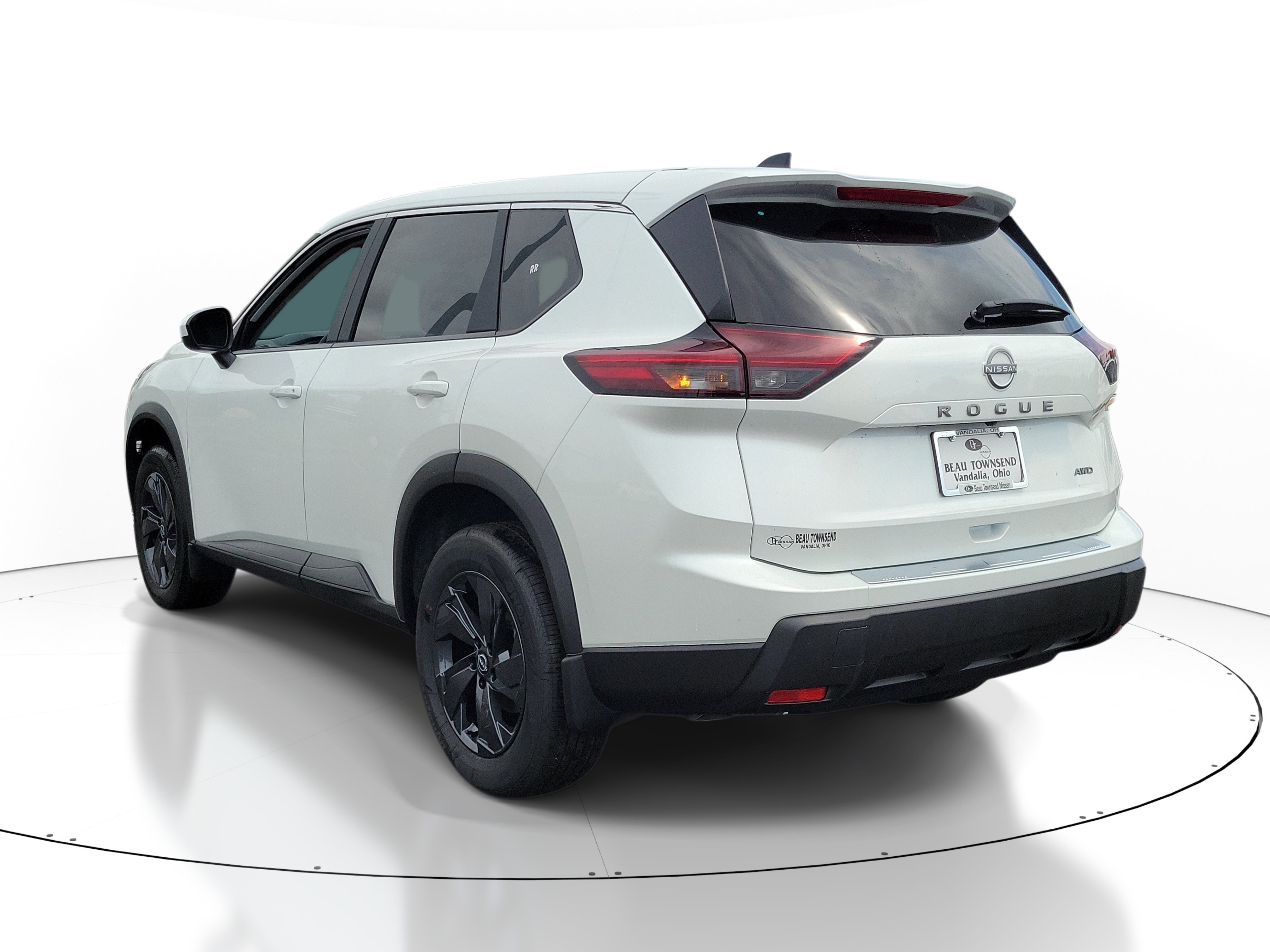 New 2026 Nissan Rogue SV w/ Cold Weather Package AWD/4WD image 3