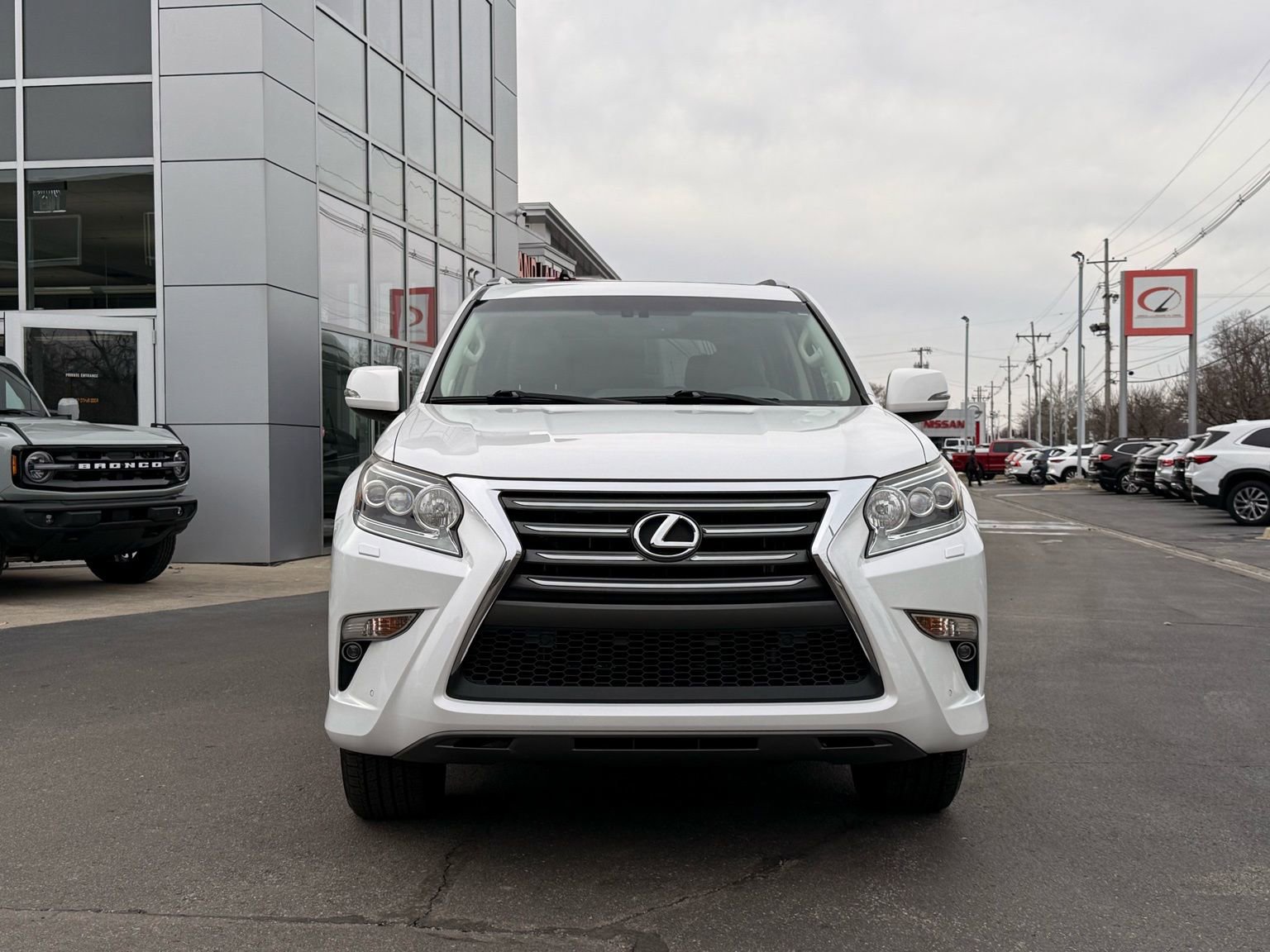 Used 2016 Lexus GX 460 Luxury w/ Preferred Accessory Package image 6