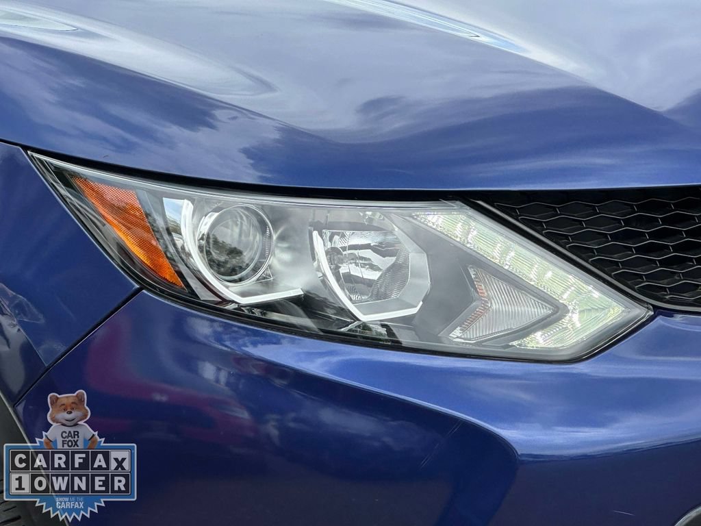 Used 2019 Nissan Rogue Sport SV w/ Technology Package AWD/4WD image 13