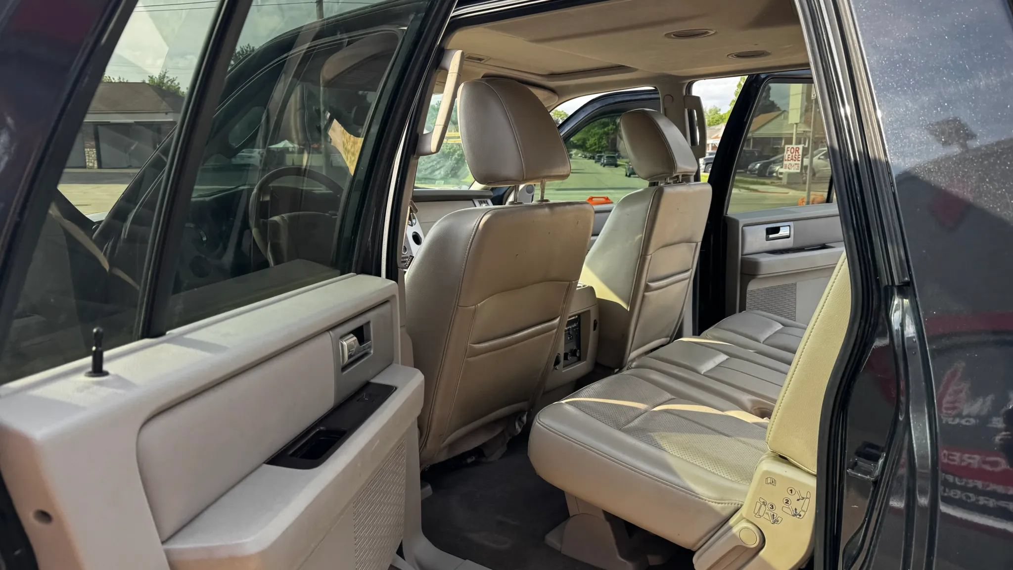 Used 2010 Ford Expedition EL Limited AWD/4WD image 19