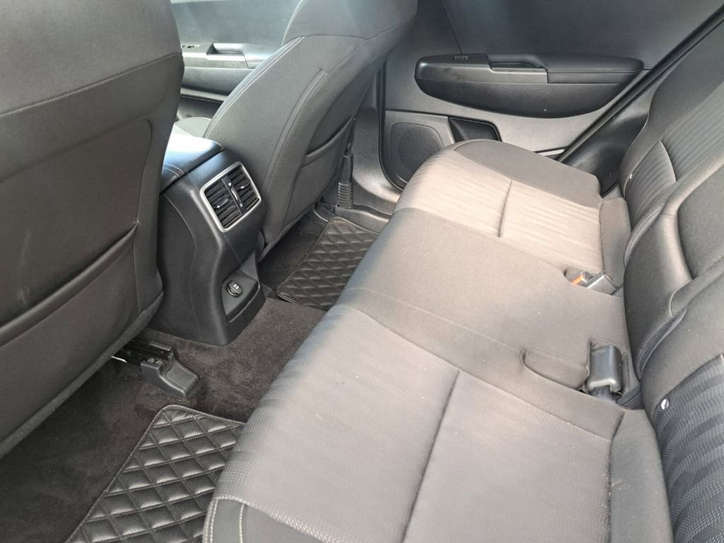 Used 2020 Kia Sportage LX image 21