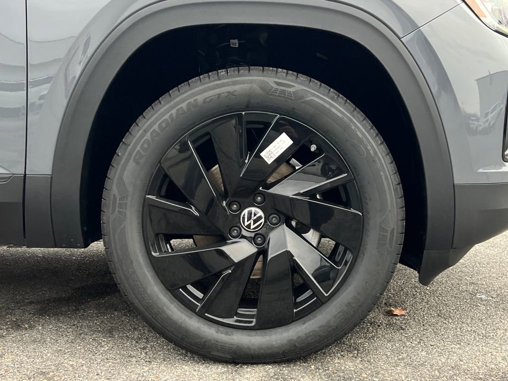 New 2026 Volkswagen Atlas Cross Sport SE image 8