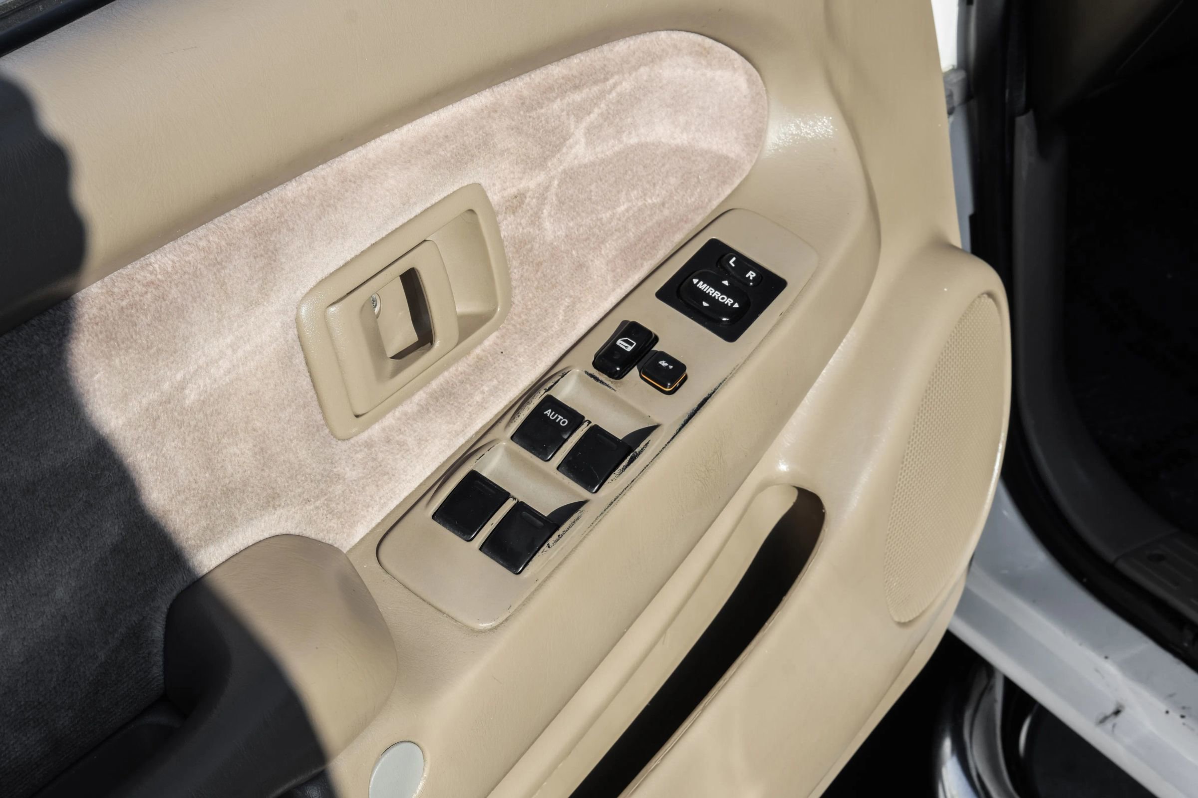 Used 2004 Toyota Tacoma PreRunner RWD image 34