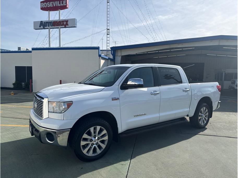 Used 2013 Toyota Tundra Platinum image 1