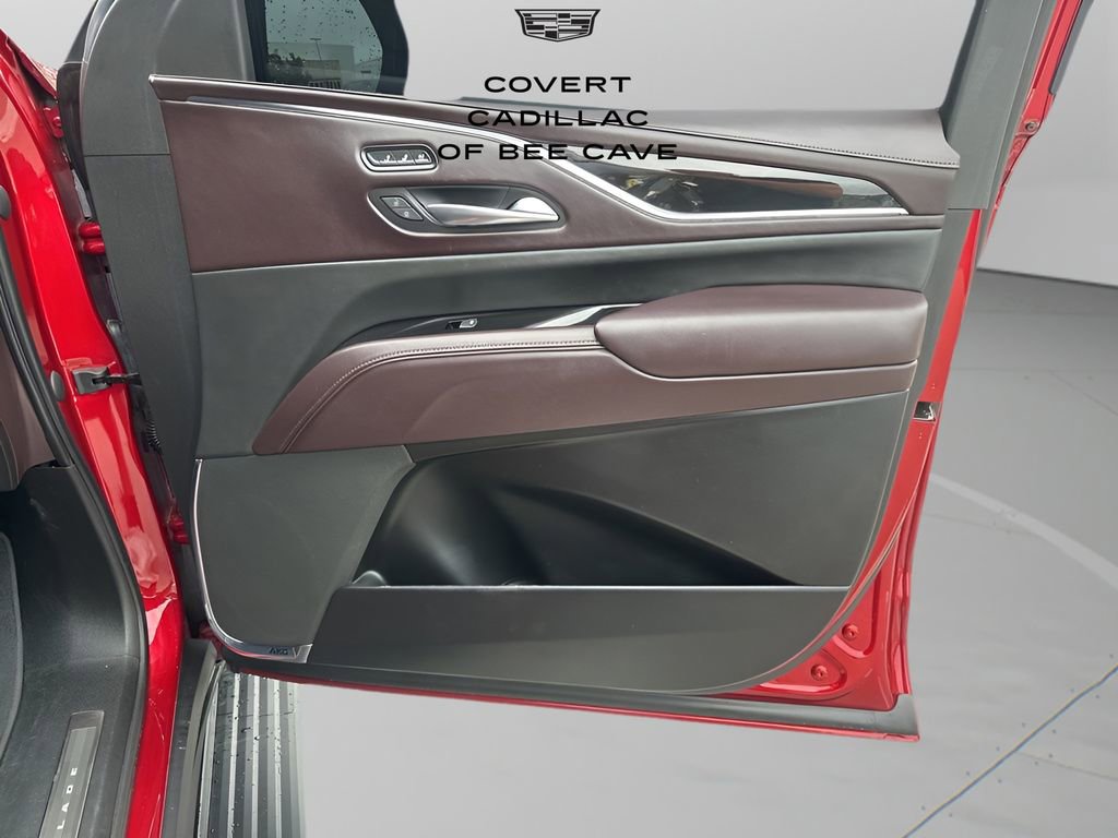 Used 2022 Cadillac Escalade Sport Platinum w/ Heavy-Duty Trailer Package image 15