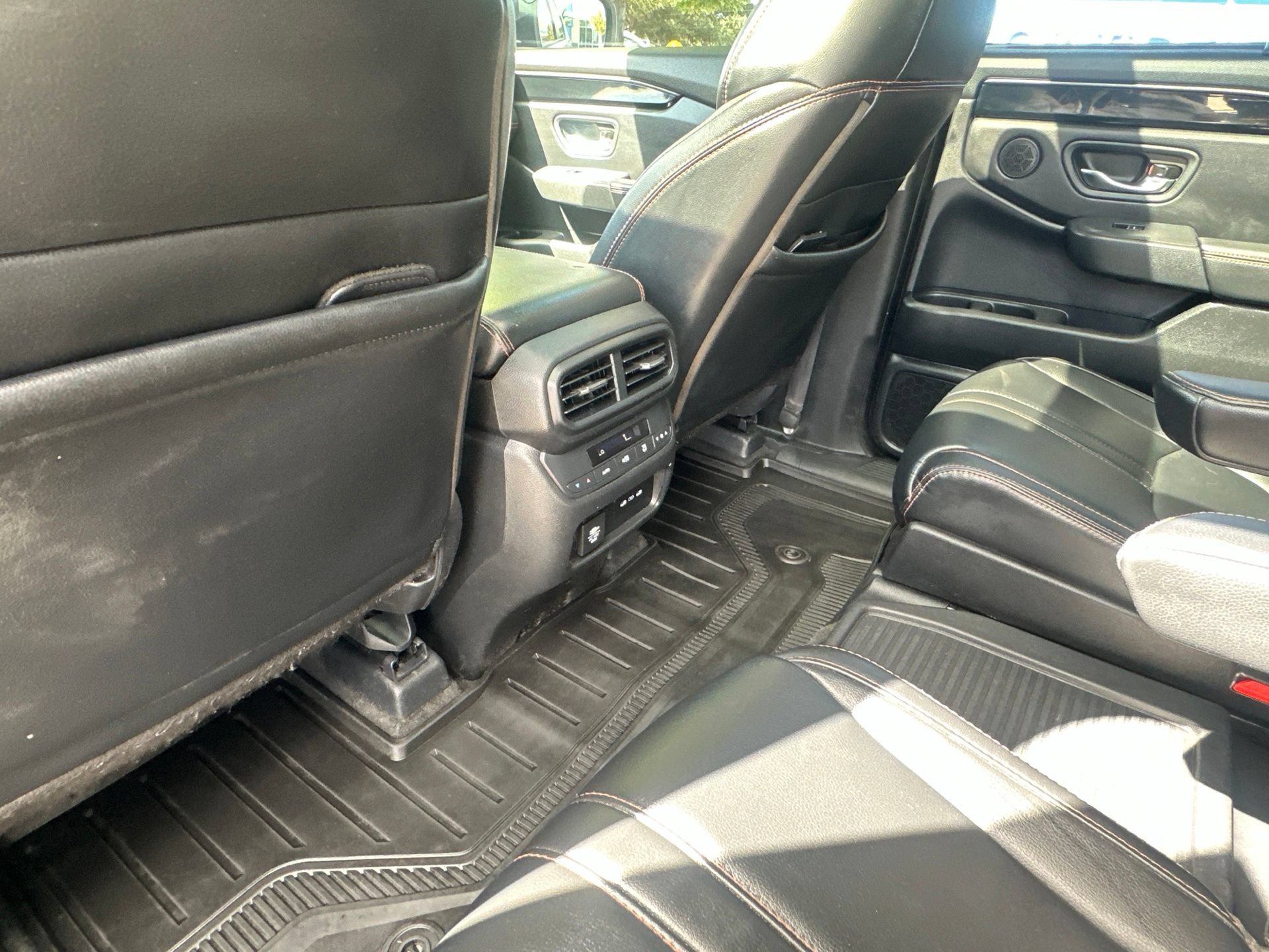 Used 2024 Honda Pilot TrailSport image 33