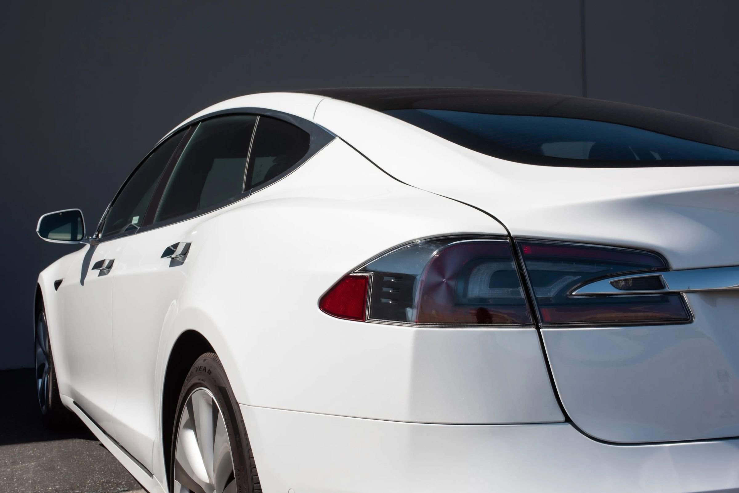 Used 2021 Tesla Model S Long Range Plus image 35