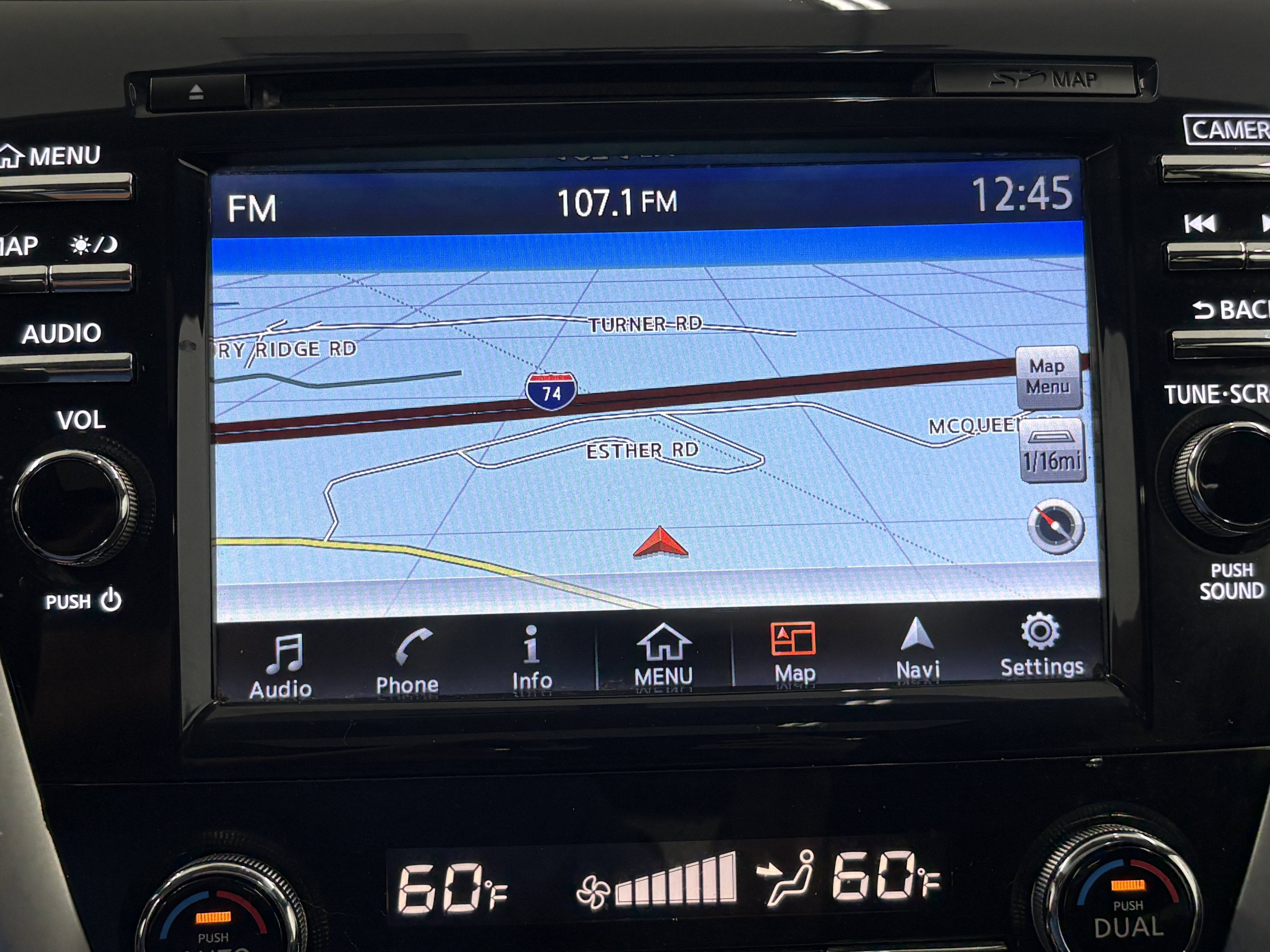 Used 2016 Nissan Murano SV w/ Premium Package AWD/4WD image 15