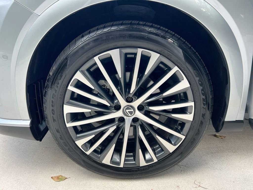 Certified 2025 Lexus RX 350 Premium Plus w/ Convenience Package FWD image 9