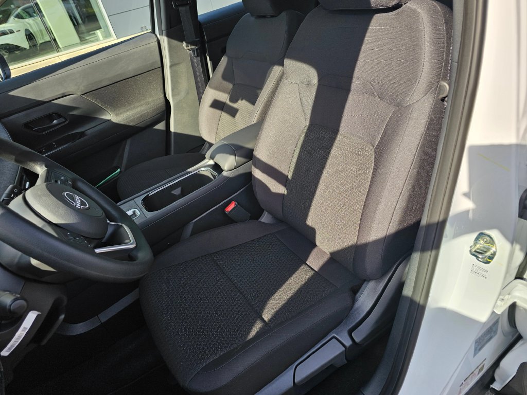 New 2027 Nissan Kicks S FWD image 17