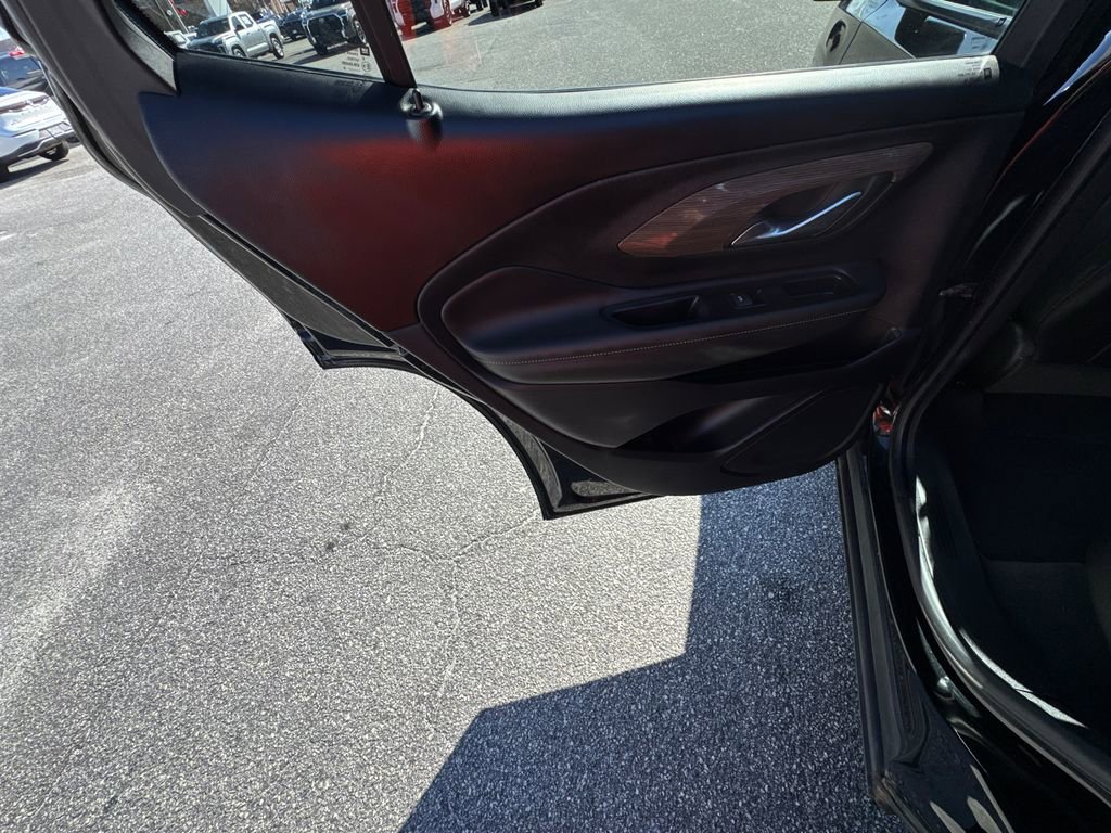 Used 2022 GMC Terrain Denali w/ Denali Premium Package image 22