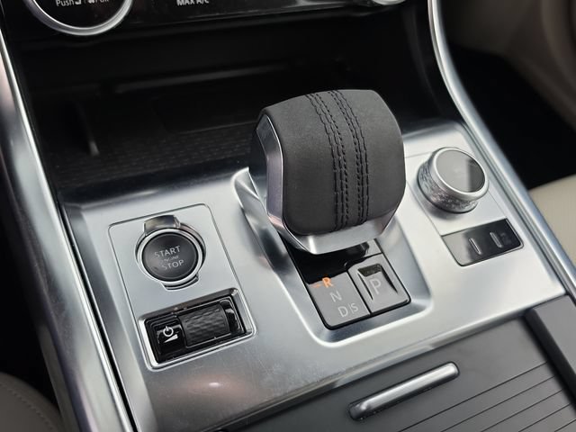 Used 2022 Jaguar XF S RWD image 28