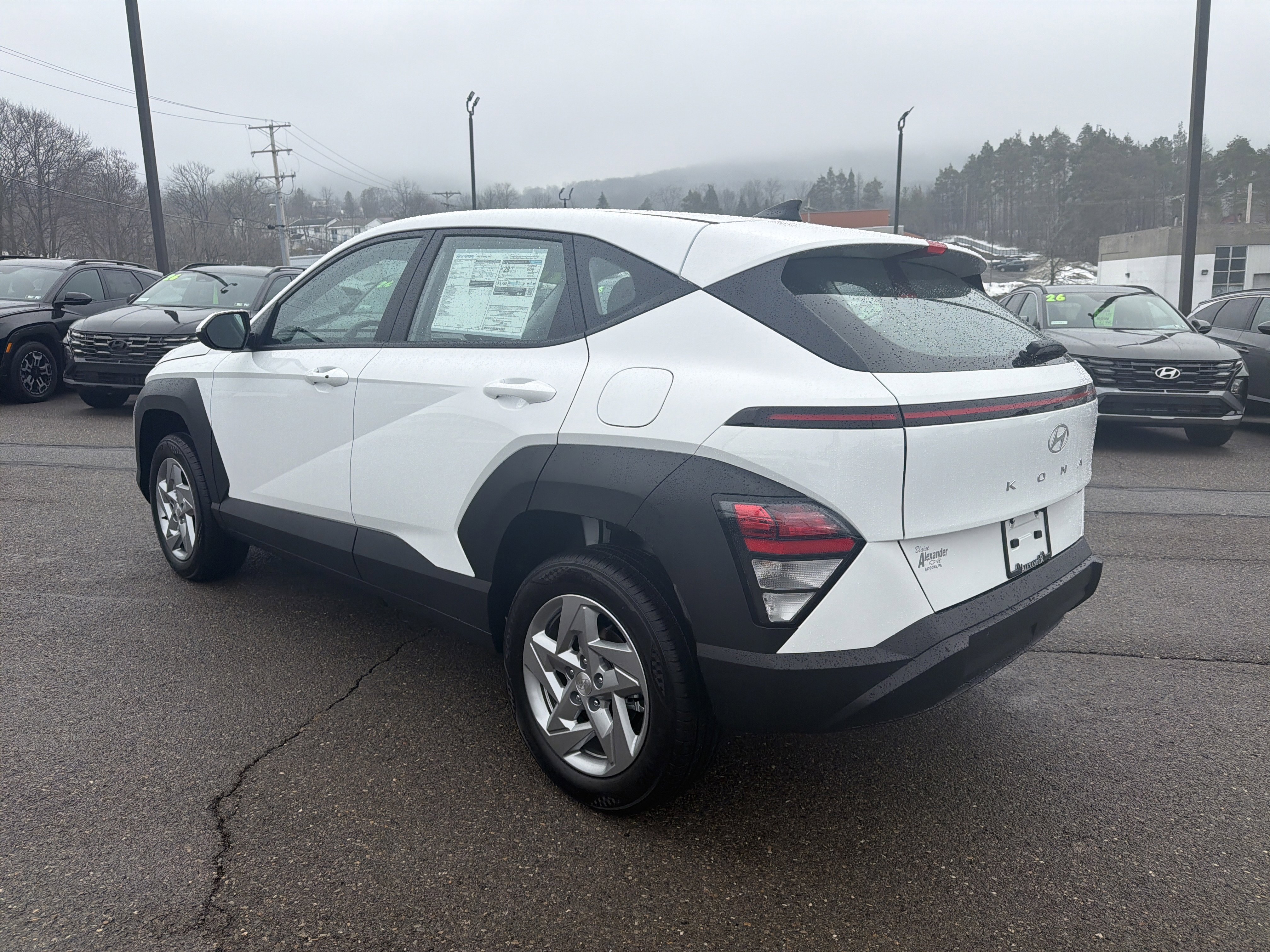 New 2026 Hyundai Kona SE image 6