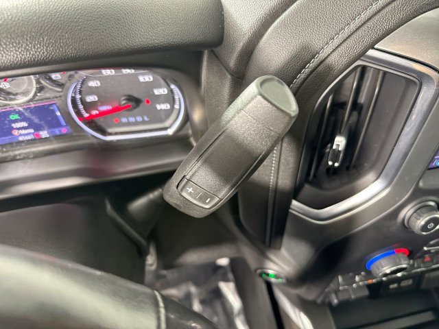 Used 2020 Chevrolet Silverado 1500 LT Trail Boss AWD/4WD image 18