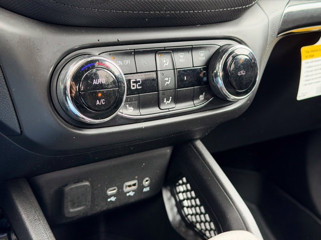 Used 2021 Chevrolet TrailBlazer LT w/ Convenience Package AWD/4WD image 16