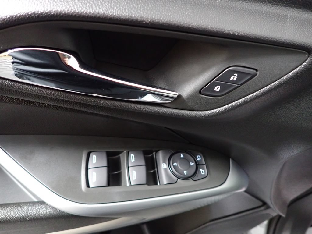 New 2026 Chevrolet Trax LS w/ LS Convenience Package FWD image 19