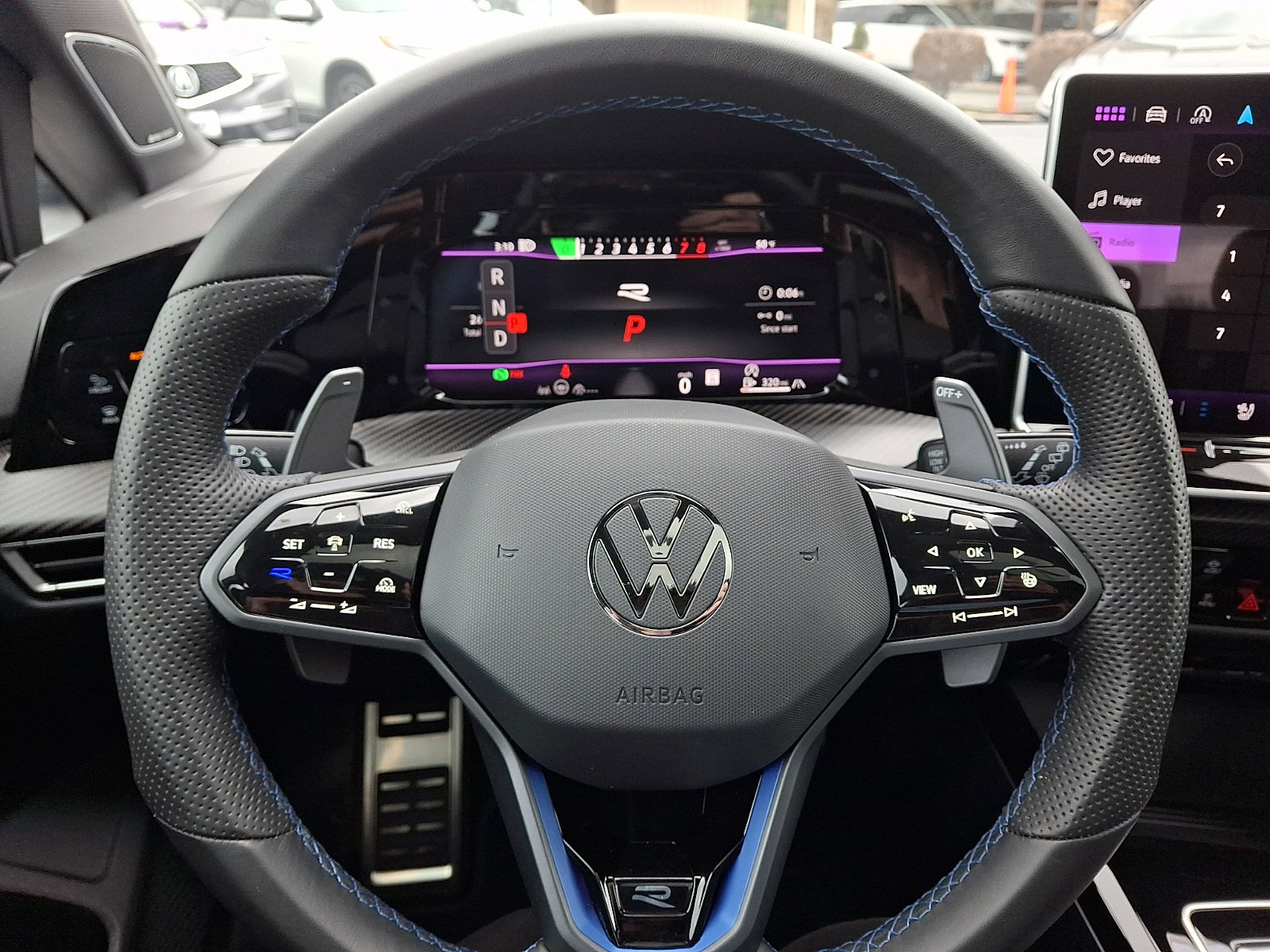 Used 2025 Volkswagen Golf R Black Edition image 20