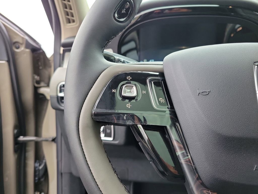 New 2026 Lincoln Corsair Premiere image 23