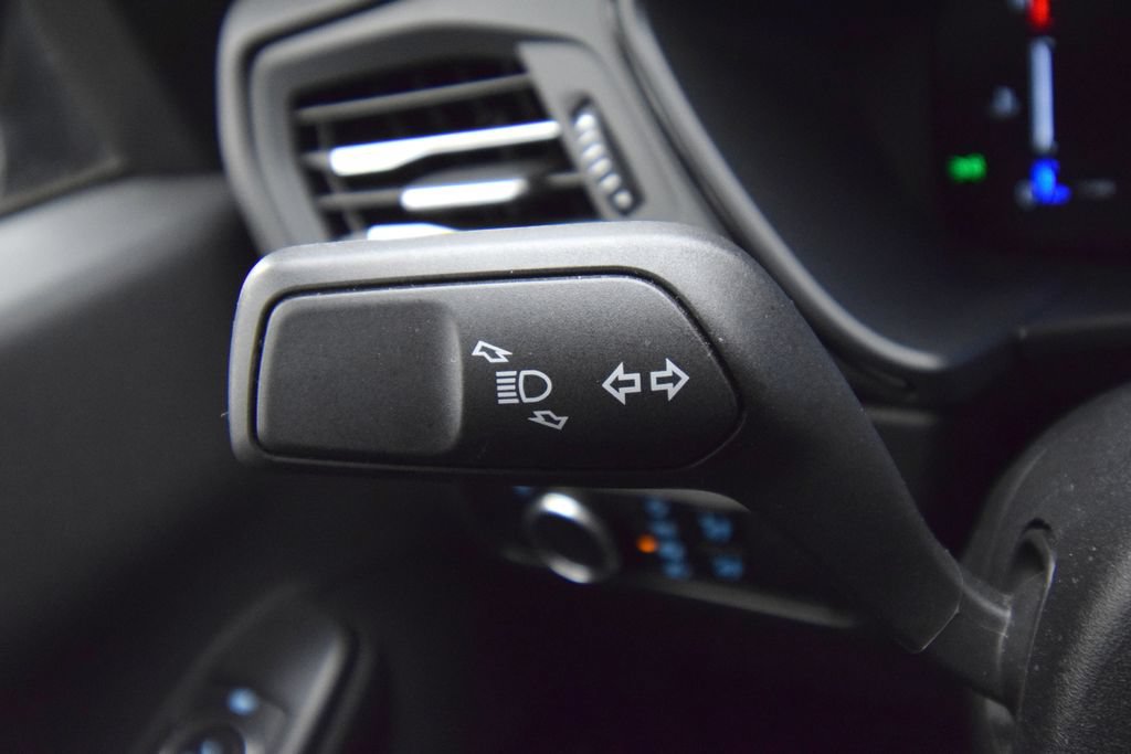 Used 2025 Ford Escape ST-Line AWD/4WD image 35