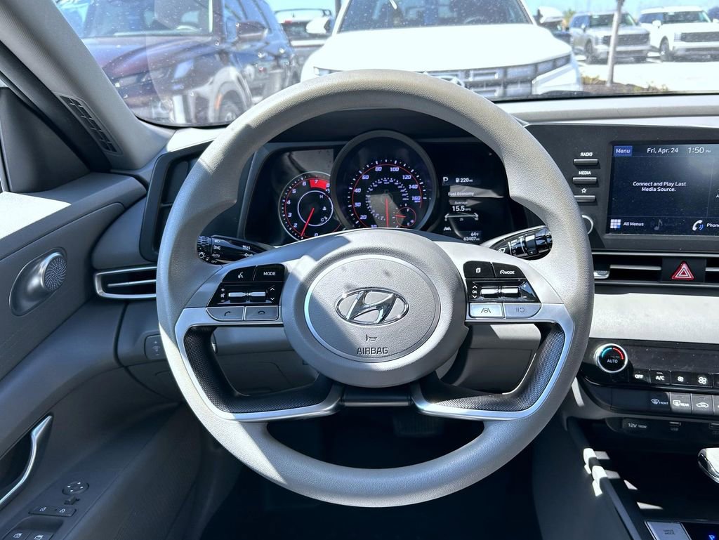 Used 2023 Hyundai Elantra SEL FWD image 12