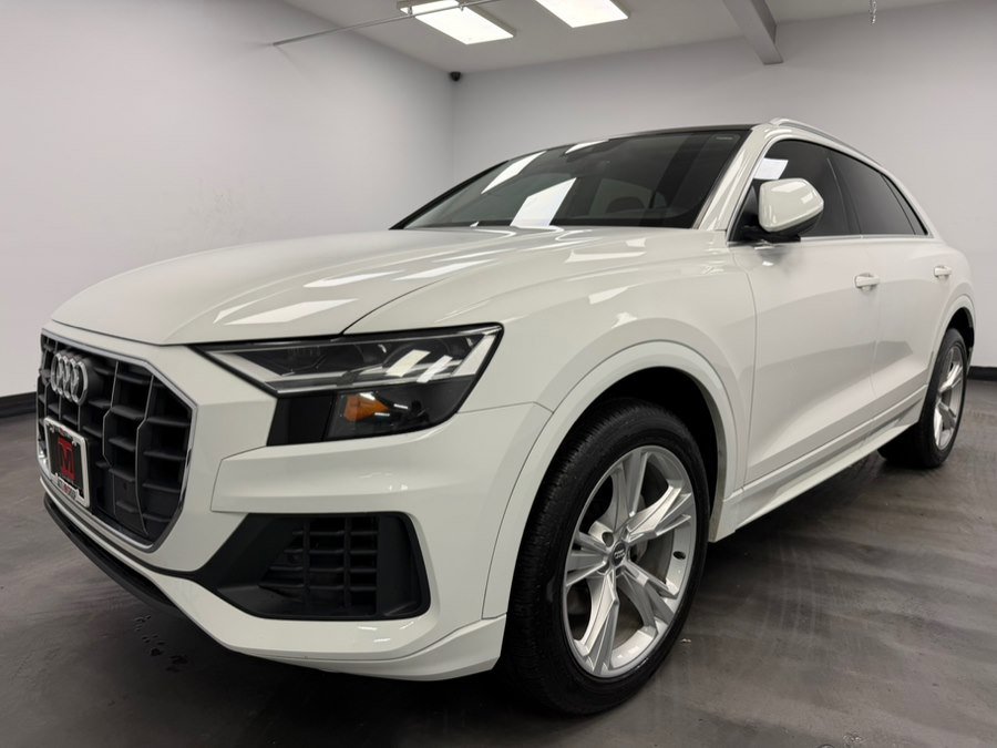 Used 2019 Audi Q8 Premium w/ Convenience Package image 2