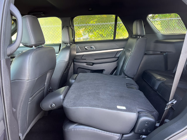 Certified 2019 Ford Explorer XLT w/ Equipment Group 202A AWD/4WD image 37