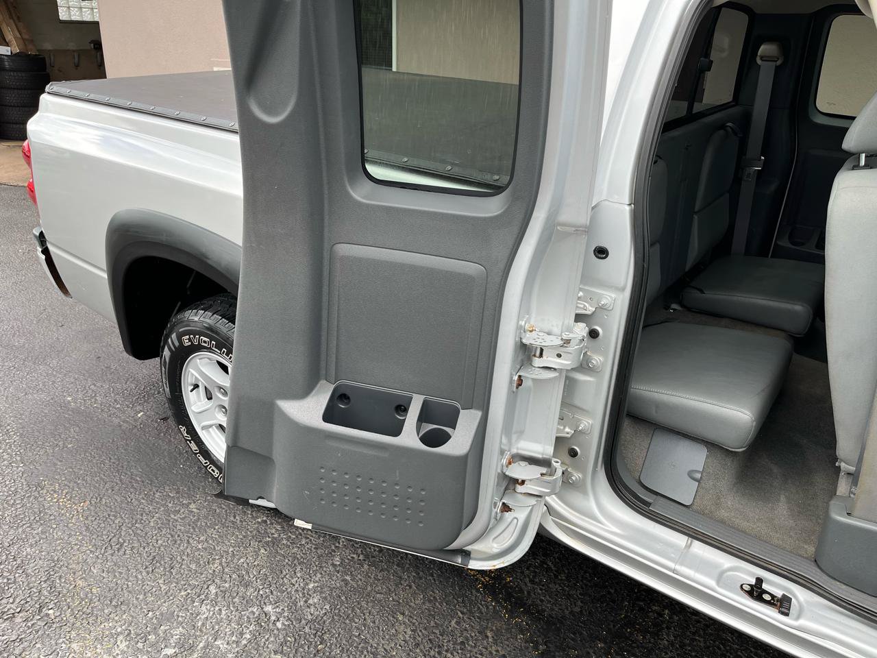Used 2007 Dodge Dakota SLT w/ Trailer Tow Group RWD image 29