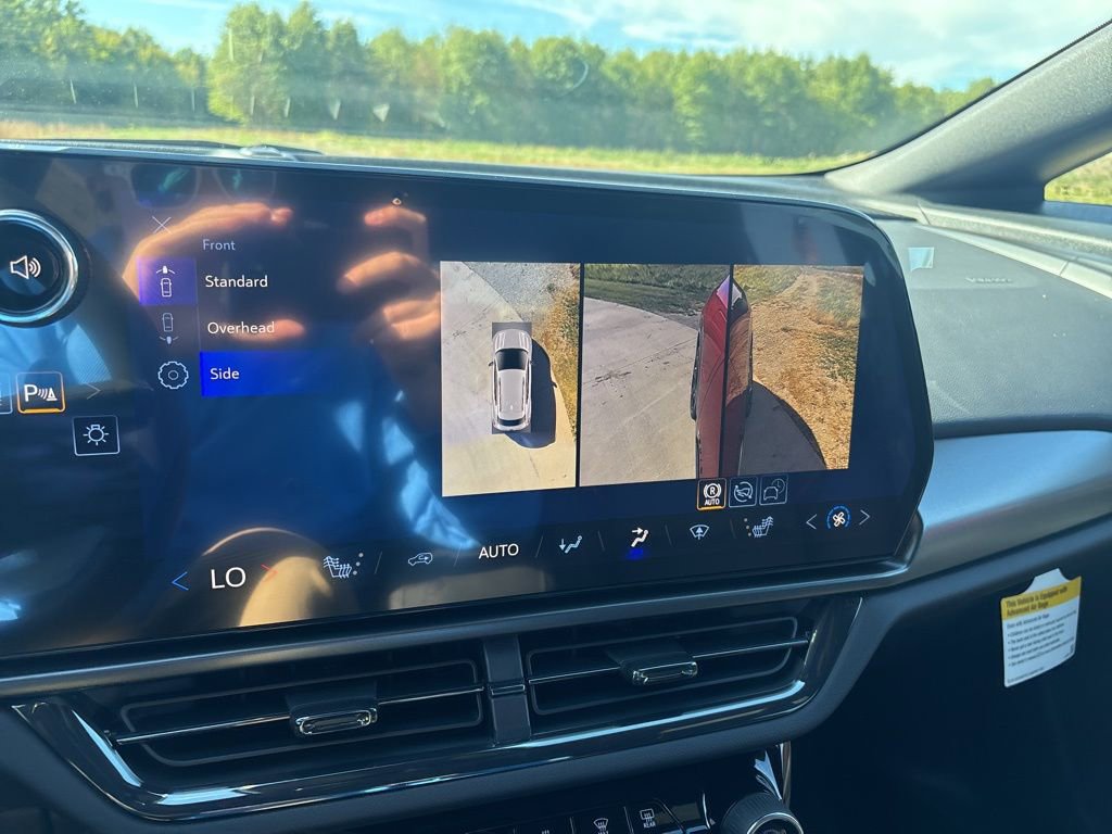 New 2026 Chevrolet Equinox EV RS AWD/4WD image 28