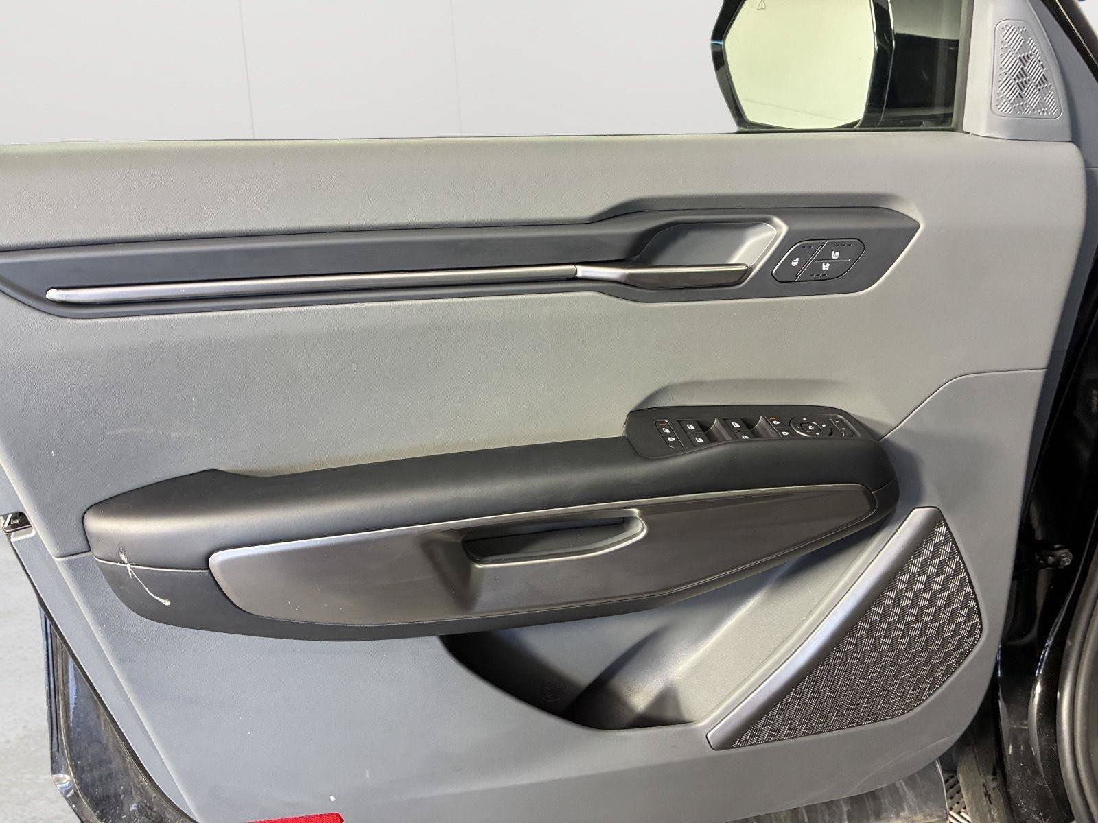 Used 2024 Kia EV9 Wind AWD/4WD image 32
