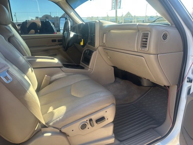 Used 2005 Chevrolet Silverado 3500 LT w/ Heavy-Duty Power Package image 8